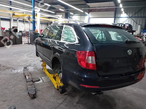 Right front driveshaft SKODA SUPERB II Estate (3T5) 2.0 TDI 16V | BP30152693M39