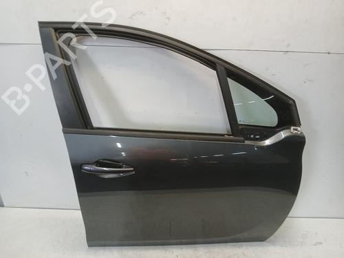 Used Right front door Right front door 37606301 37606301