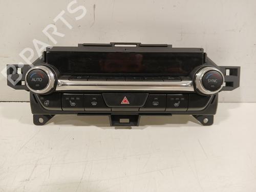 Used Climate control Climate control MAZDA 3 Saloon (BP_) 2.0 SKYACTIV-X M Hybrid (BP2S) (179 hp) 40266401 40266401
