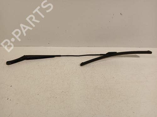 Used Front windshield wiper arm VW GOLF VIII (CD1, DA1) 2.0 TSI R 4motion (333 hp) 29325492