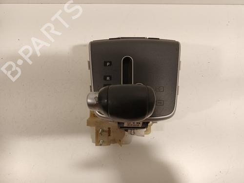Used Gear lever KIA SORENTO I (JC) 2.5 CRDi (170 hp) 17542726