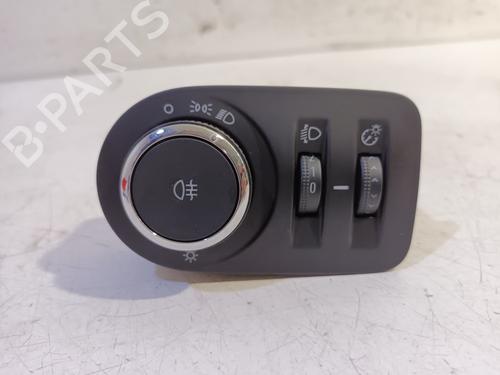 Used Headlight switch Headlight switch 14937386 14937386