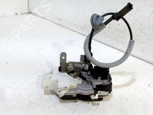 front-left-lock-volvo-v40-hatchback-525-d2-31391822-31440391-2012-2013-2014-2015-2016-2017-2018-2019-13201920 main image