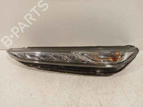 Used Left daytime light Left daytime light 37671668 37671668