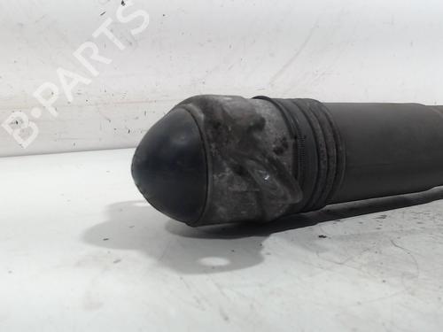 Used Right rear shock absorber SKODA SUPERB III Estate (3V5) 1.6 TDI (120 hp) 13648698