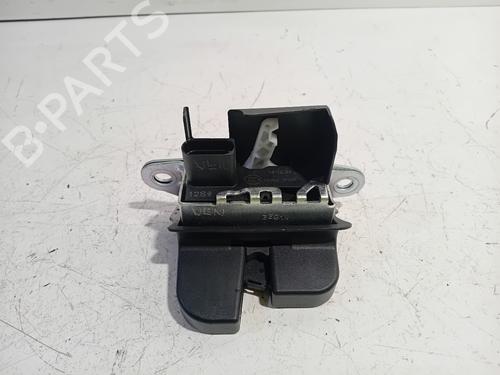 Used Tailgate lock VW POLO VI (AW1, BZ1, AE1) GTI (207 hp) 28011557