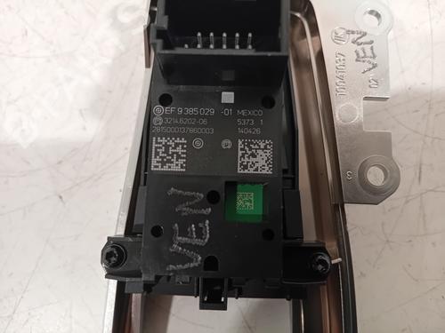 Switch BMW X4 (F26) xDrive 20 d | BP18164581I30 
