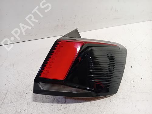 Used Right taillight PEUGEOT 3008 II SUV (MC_, MR_, MJ_, M4_) 1.5 BlueHDi 130 (131 hp) 29028695