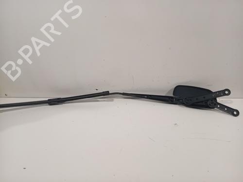 Used Front windshield wiper arm MERCEDES-BENZ B-CLASS Sports Tourer (W246, W242) B 180 (246.242) (122 hp) 30573845