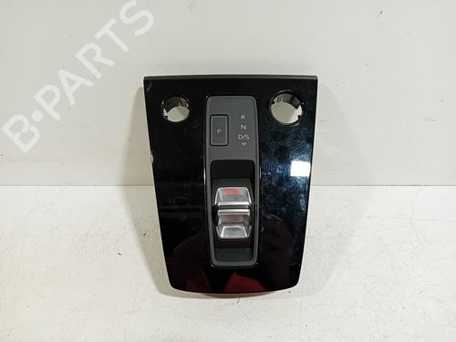 Used Shift knob AUDI A3 Sportback (8VA, 8VF) 40 e-tron (204 hp) 21081937