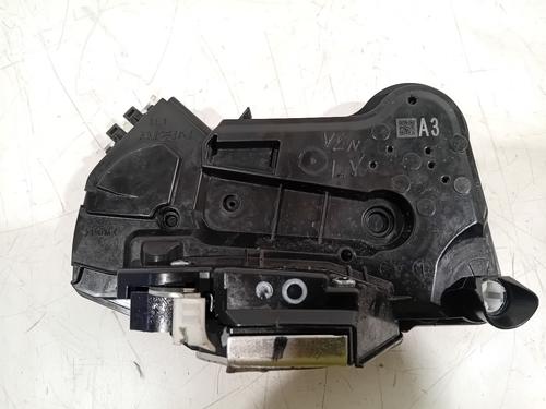 Serrure avant gauche TOYOTA AYGO (_B4_) 1.0 VVTi (KGB40) (72 hp) 31147983
