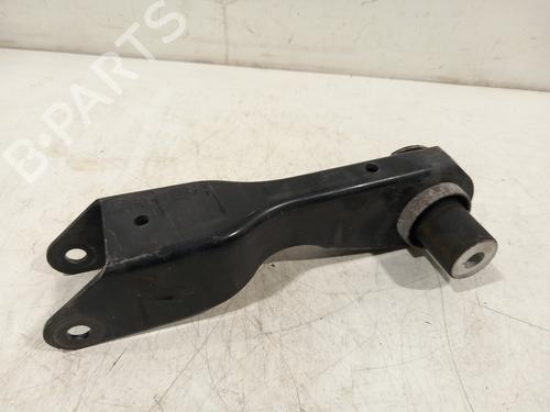 Used Right rear suspension arm Right rear suspension arm 38054108 38054108
