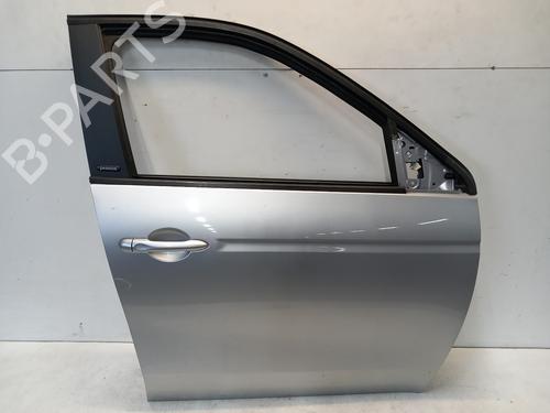 Used Right front door Right front door 38538136 38538136