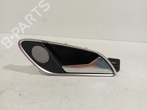 Used Rear right interior door handle Rear right interior door handle 21056774 21056774