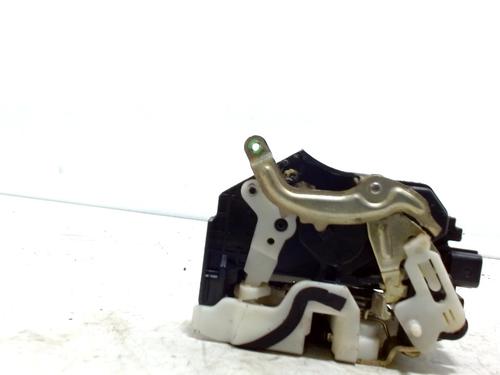 Rear left lock MITSUBISHI OUTLANDER I (CU_W) 2.4 4WD (CU5W) | BP13206429C100 