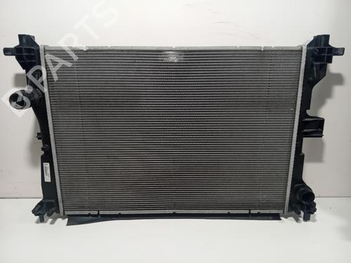 Used Water radiator Water radiator 38062746 38062746