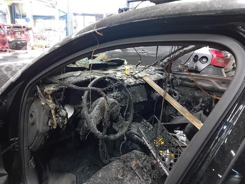 Left front steering knuckle AUDI A3 Limousine (8YS, 8YM) 30 TFSI Mild Hybrid | BP26239477M25  - Image 11