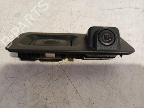camera-jaguar-f-pace-x761-2015-32189557 main image
