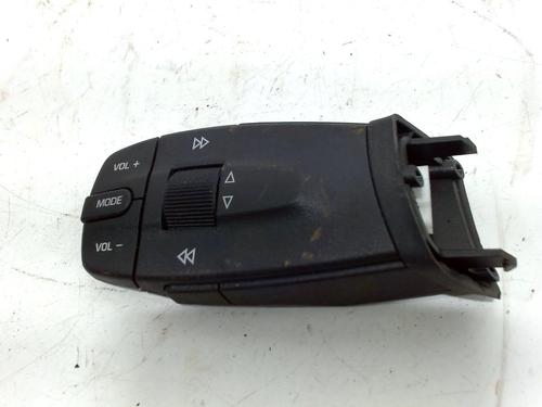 Used Switch Switch SEAT IBIZA IV ST (6J8, 6P8) 1.2 TDI (75 hp) 13644645 13644645