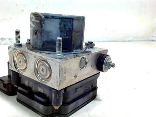 Used ABS pump MERCEDES-BENZ A-CLASS (W176) A 180 CDI / d (176.012) (109 hp) 8605778