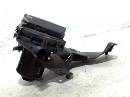 Used Secondary air pump Secondary air pump 13204788 13204788