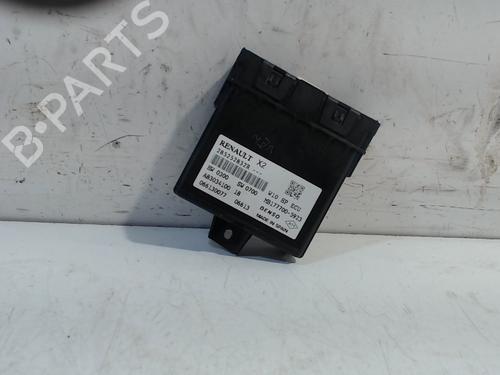 Elektronische module RENAULT ZOE (BFM_) ZOE (88 hp) 11987919