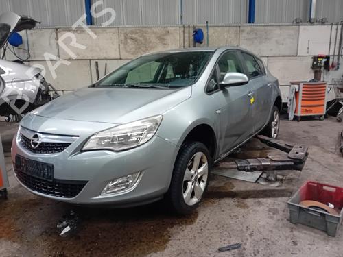 Used Parts OPEL ASTRA J (P10) 1.4 (68) 4376722