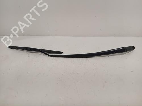 Used Front windshield wiper arm TOYOTA YARIS (_P21_, _PA1_, _PH1_) 1.5 Hybrid (MXPH10, MXPH11) (116 hp) 28718285