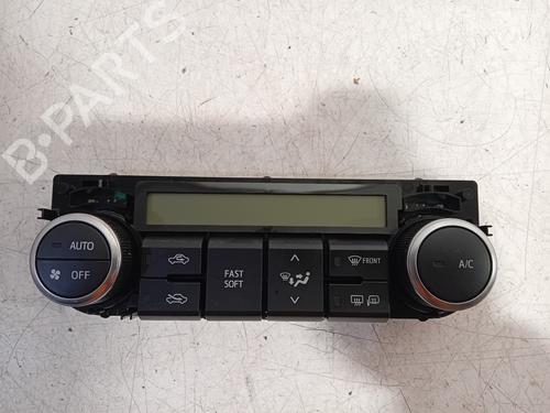 climate-control-toyota-auris-_e18_-2012-2013-2014-2015-2016-2017-2018-2019-23394476 main image