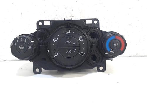 Used Climate control Climate control 9528209 9528209