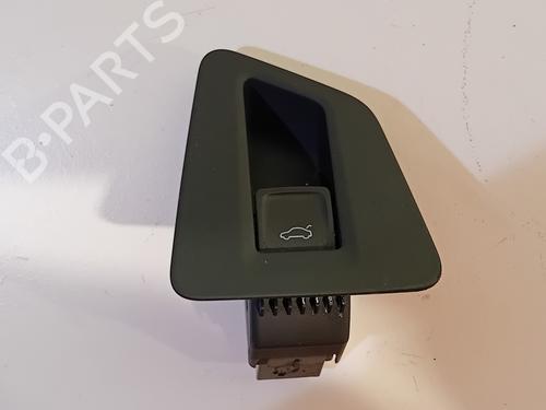 switch-vw-touareg-cr7-rc8-2017-23403724 main image