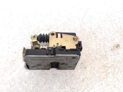 Used Front right lock IVECO DAILY III Van 29 L 10 V (ALJA43A2, ALJA42A2, ALJA41A2) (95 hp) 13199877