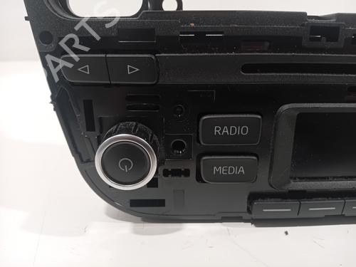 Radio VW UP! (121, 122, BL1, BL2, BL3, 123) 1.0 | BP30205182E6