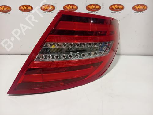 Used Right taillight Right taillight MERCEDES-BENZ C-CLASS (W204) C 220 CDI (204.002) (170 hp) 36260567 36260567