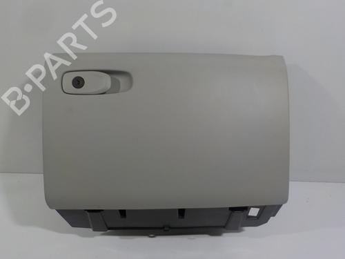 Used Glove box VOLVO V40 Hatchback (525) D4 (177 hp) 16757904