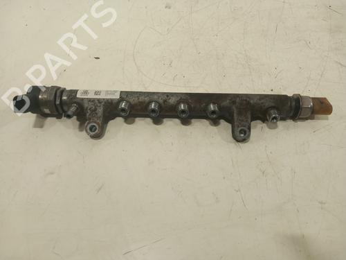 Used Injection rail VW TRANSPORTER T5 Van (7HA, 7HH, 7EA, 7EH) 2.0 TDI (114 hp) 31647131