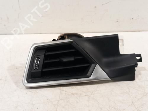 Used Air vent BMW 3 (G20, G80, G28) 320 e Plug-in-Hybrid (204 hp) 33003654