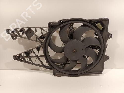Used Radiator fan Radiator fan 17700940 17700940