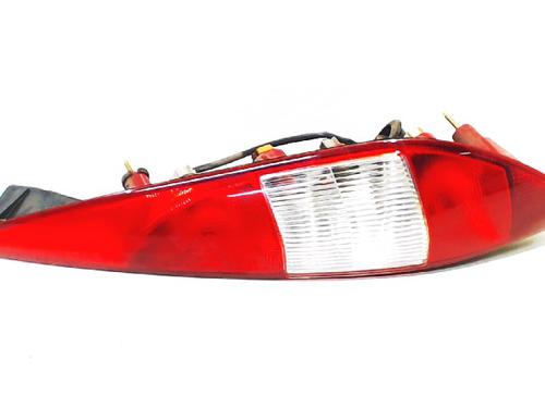 Used Right taillight FORD MONDEO III Turnier (BWY) 2.0 TDCi (130 hp) 907012