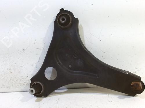 Used Left front suspension arm RENAULT TWINGO III (BCM_, BCA_) 1.0 SCe 70 (71 hp) 7115460