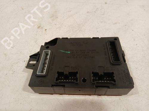 Used Electronic module RENAULT TRAFIC III Van (FG_) 1.6 dCi 95 (FGMJ, FGMR) (95 hp) 28718578