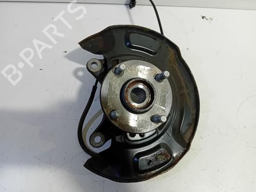 Used Left front steering knuckle TOYOTA YARIS (_P13_) 1.5 Hybrid (NHP130_) (101 hp) 23988803