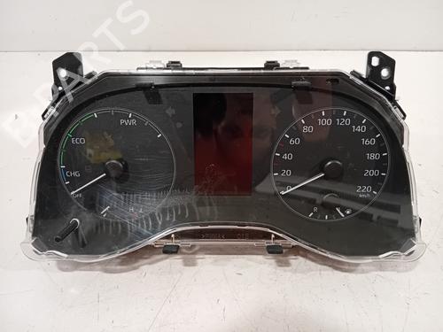 Cockpit TOYOTA YARIS (_P21_, _PA1_, _PH1_) 1.5 Hybrid (MXPH10, MXPH11) (116 hp) 28718255