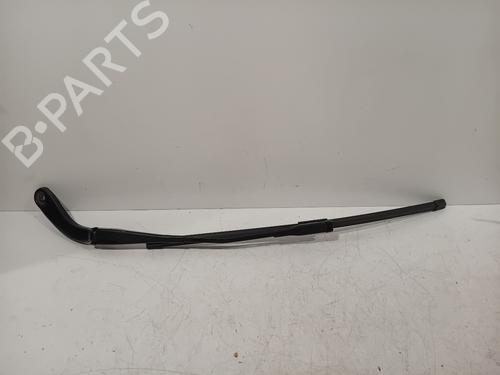 Used Front windshield wiper arm BMW 3 Touring (F31) 320 d (163 hp) 23214574