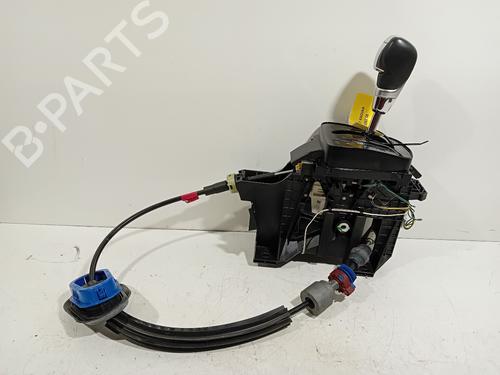 Used Gear lever RENAULT KADJAR (HA_, HL_) 1.2 TCe 130 (HLMR) (130 hp) 16420993
