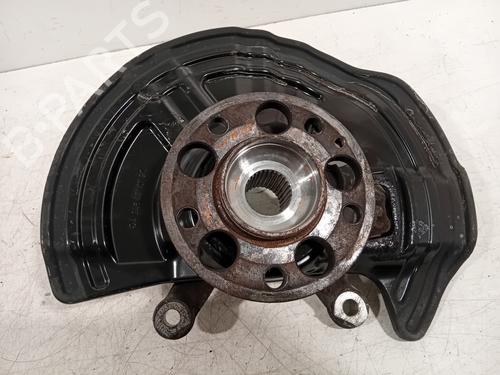 Used Left front steering knuckle Left front steering knuckle MERCEDES-BENZ A-CLASS (W176) A 180 (176.042) (122 hp) 33433723 33433723