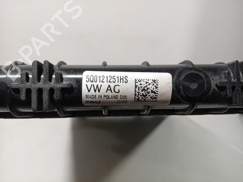 Water radiator SEAT LEON ST (5F8) 1.0 TSi | BP40536578M31 - Image 3