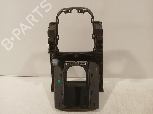 Middle console SEAT ARONA (KJ7, KJP) 1.0 TSI | BP40063307I22 - Image 4