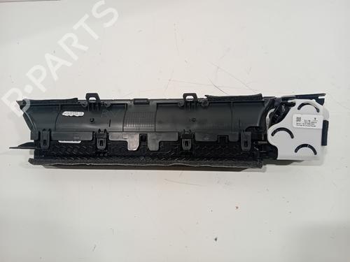 air-vent-tesla-model-3-5yj3-2017-30408889 main image
