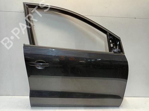 Used Right front door VW POLO V (6R1, 6C1) 1.2 TSI (90 hp) 30851640